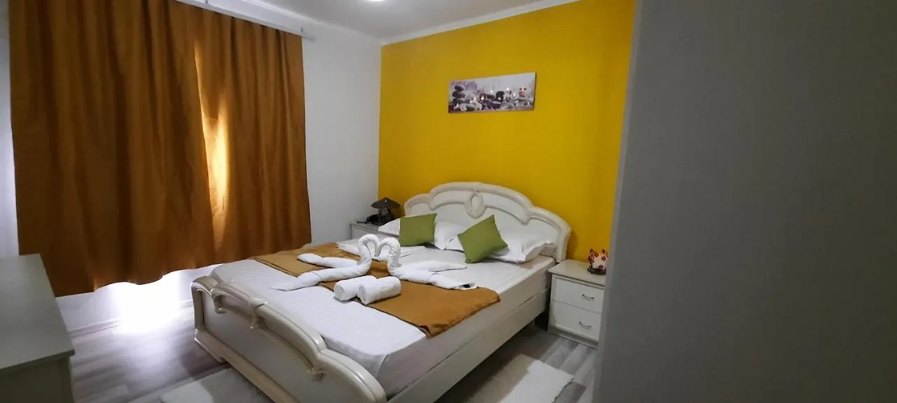 Appartement Apartament Clara Përmet 0*,