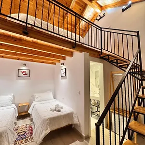  Maison d'hôtes Gogo Moustache